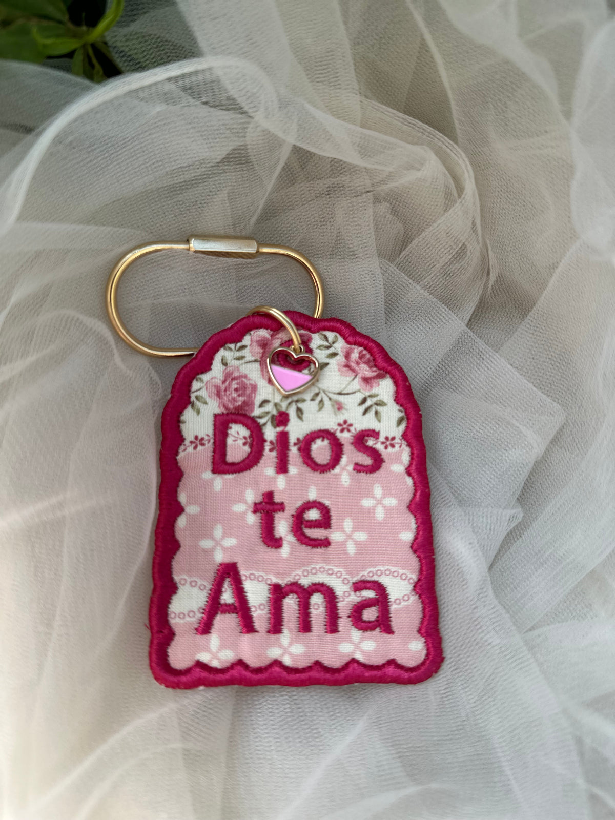 Dios Te Ama Pink Bag Tag | Catholic Bag Tag | Faith Gift